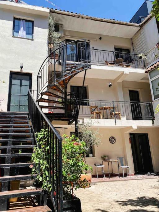 Villa Location 3-floor With 6 Bedrooms Tirana