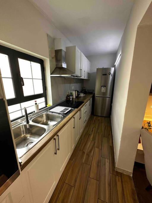 Villa Location 3-floor With 6 Bedrooms Tirana