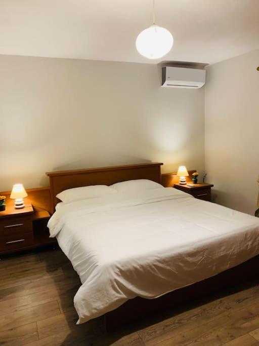 Location 3-floor With 6 Bedrooms * Tirana