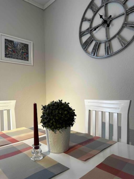 Location 3-floor With 6 Bedrooms Villa *
